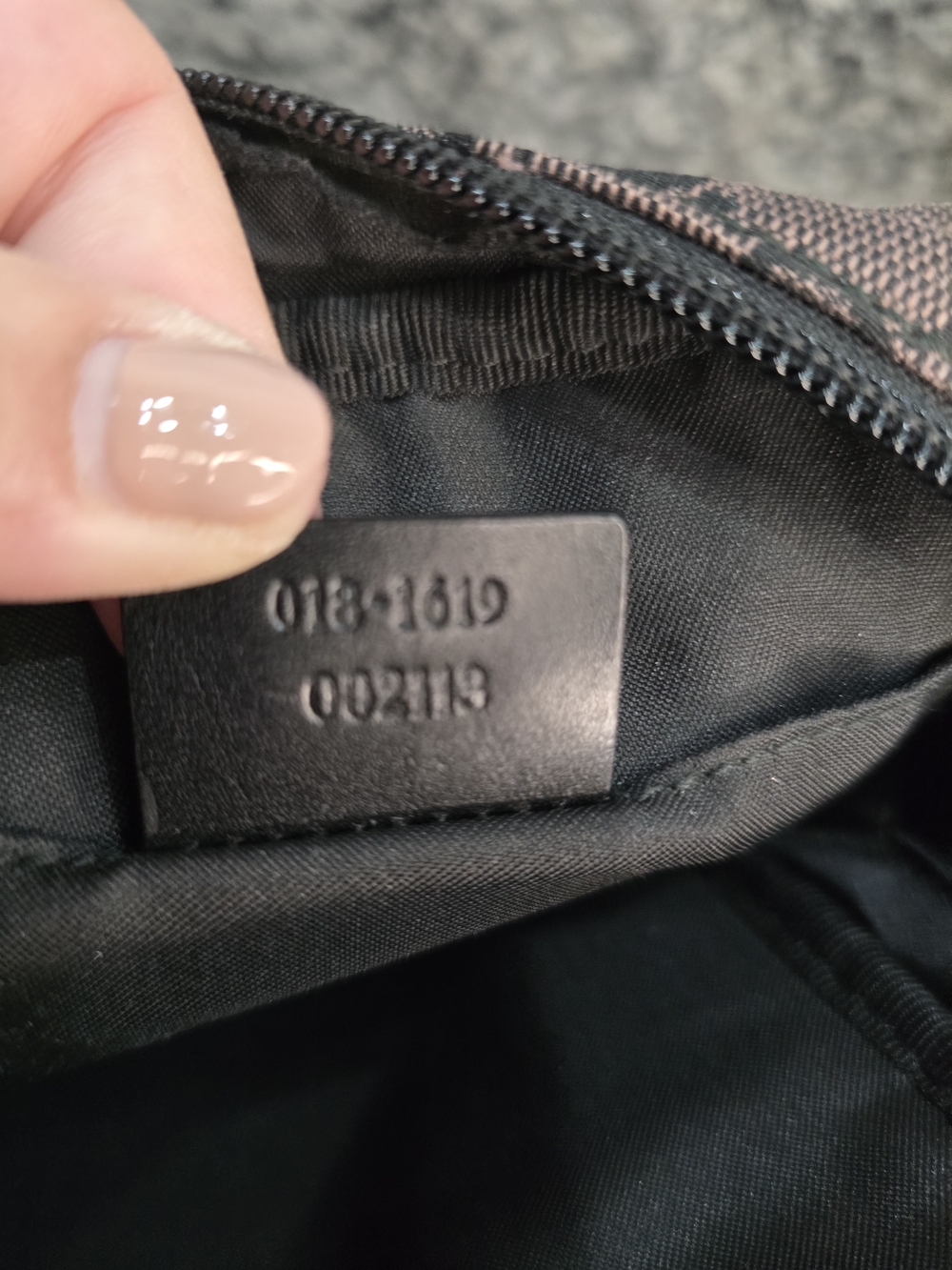 EUC Gucci Brown GG Canvas Small Crossbody Bag - Picture 11 of 13